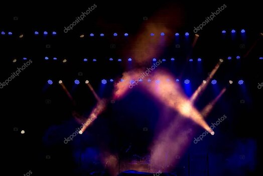 Kombination aus Nebel-, Licht- und Soundeffekten an einer Animatronic