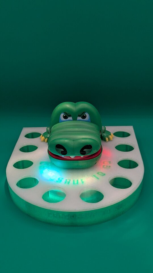 Prototyp einer animatronischen Tür in der Werkstatt