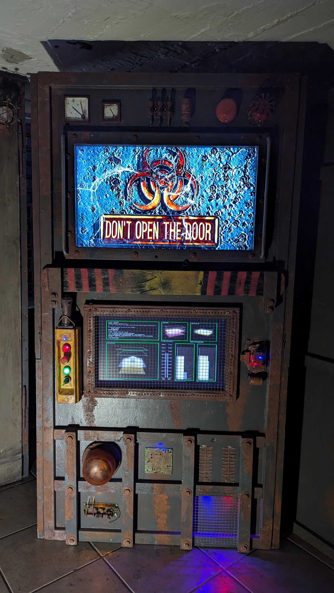 Display-Upgrade für eine Animatronic auf der Werkbank